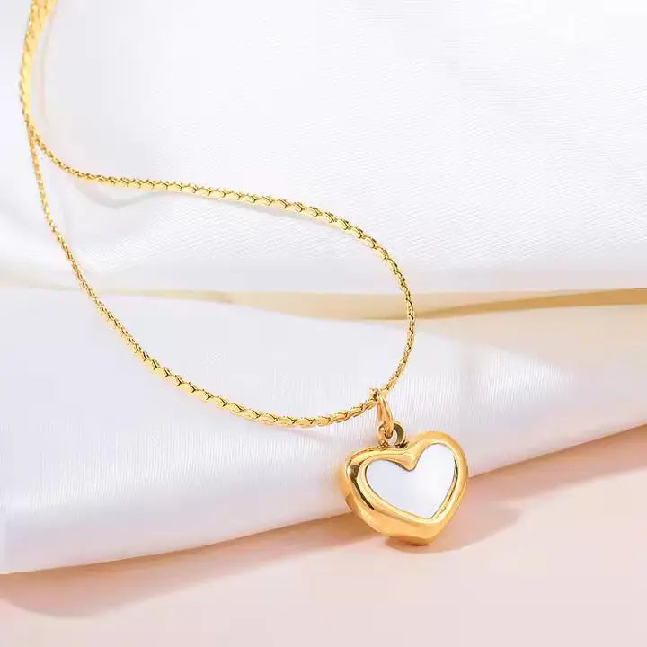 Mother of Pearl Heart Pendant Necklace-3