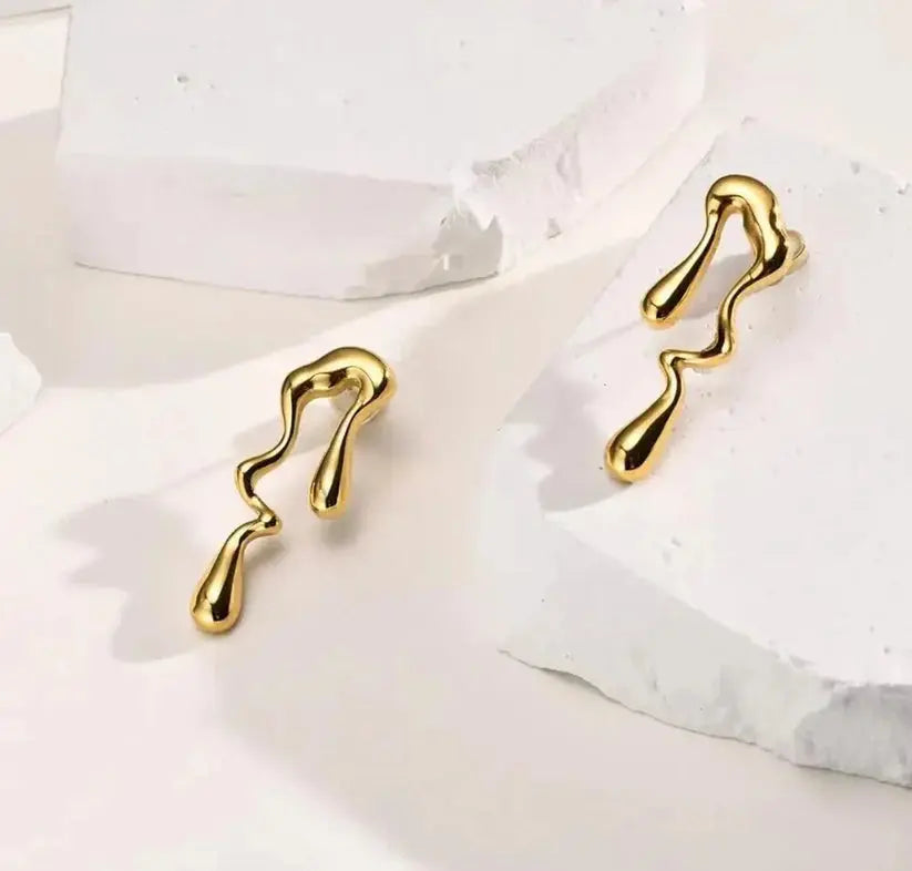 Bold Waterdrop Statement Earring-3